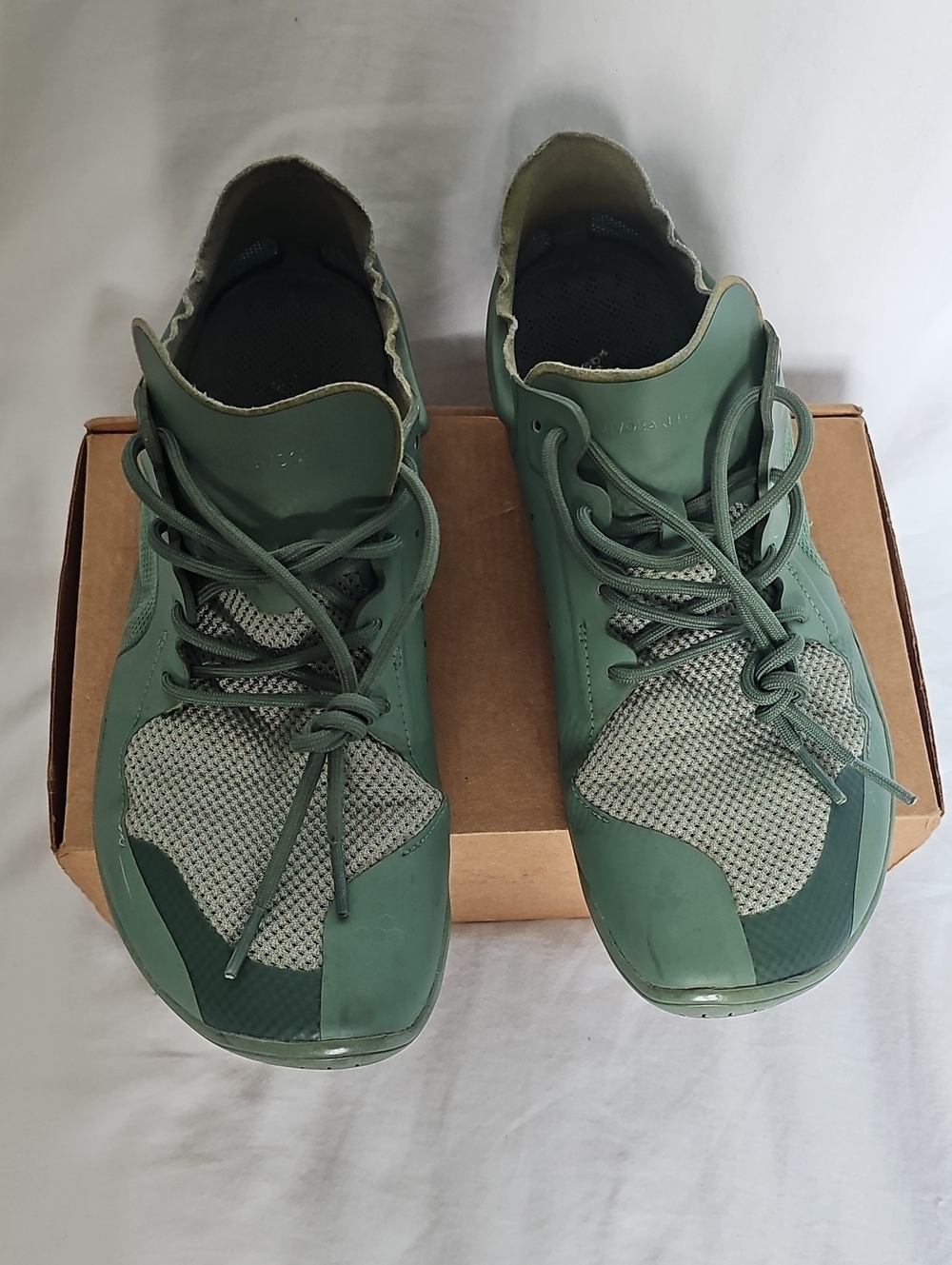 Vivobarefoot Primus Sneaker